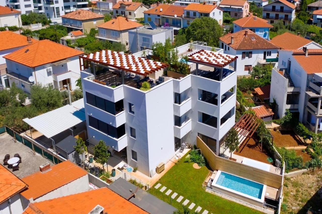 자다르 Shell Sky Luxury Penthouse With Private Pool 아파트 외부 사진